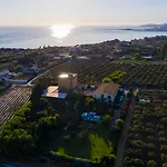 Foresteria Baglio Della Luna Отель 4*