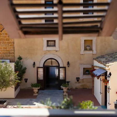 Foresteria Baglio Della Luna