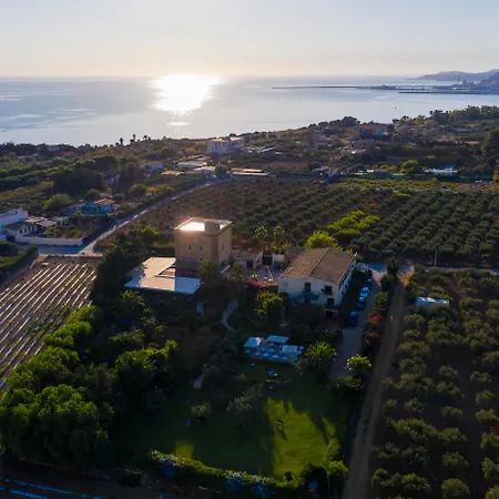 Foresteria Baglio Della Luna Hotel 4*