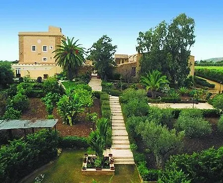 Hotel Foresteria Baglio Della Luna 4*