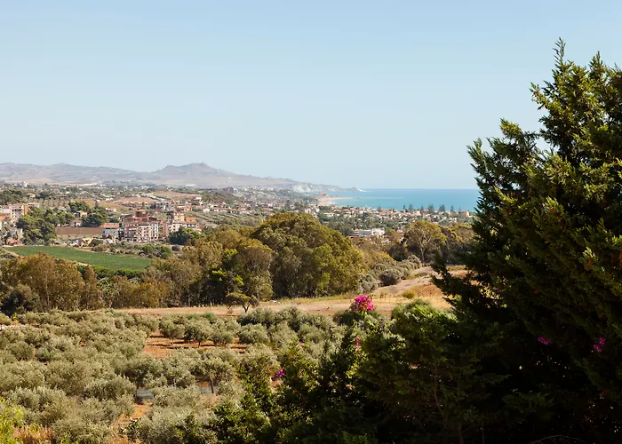 Foresteria Baglio Della Luna Отель 4*