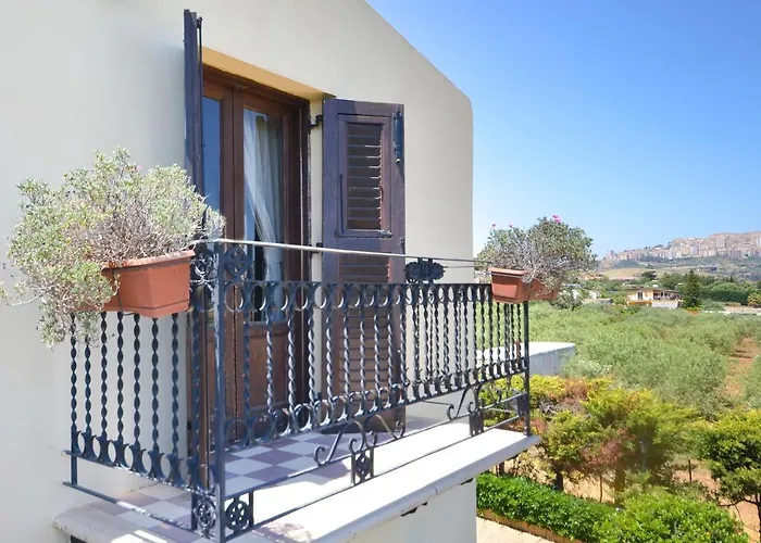 Foresteria Baglio Della Luna Hotel 4*