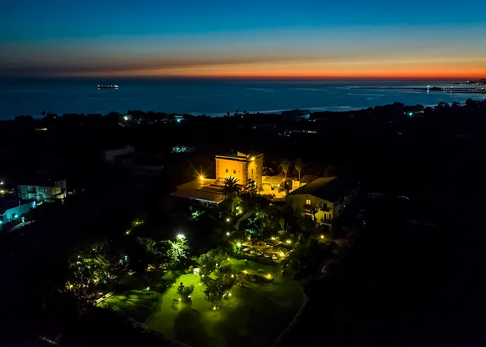 Foresteria Baglio Della Luna Hotel 4*