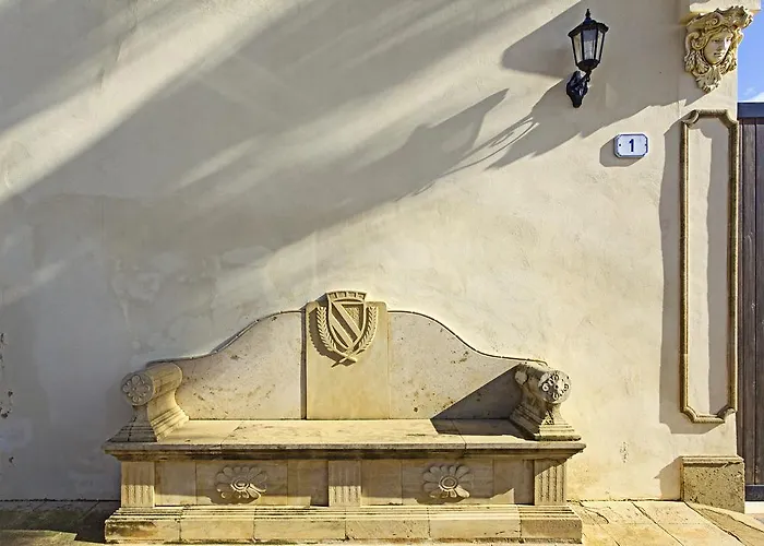 Foresteria Baglio Della Luna Hotel 4*